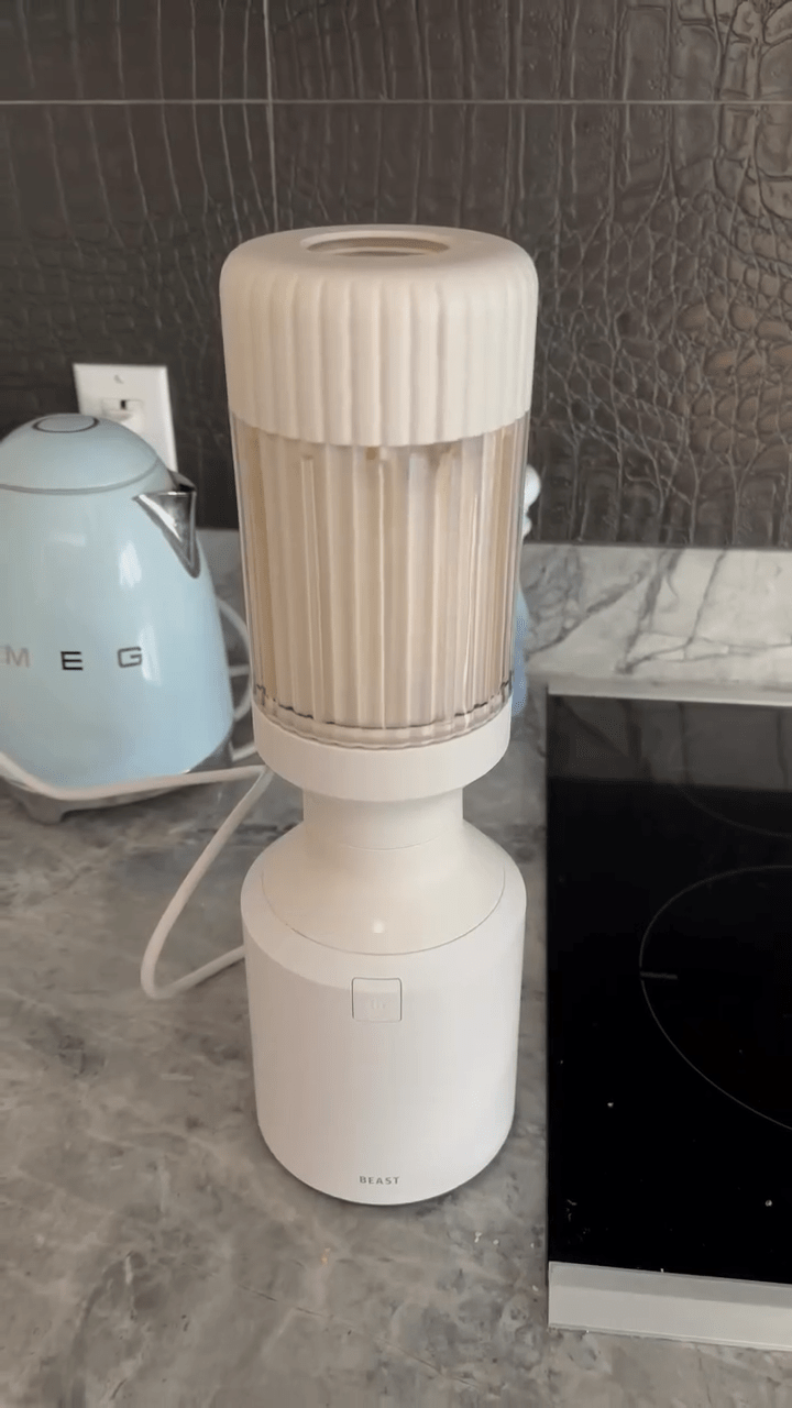 33c122b9 e18c 47e4 8c9a f329b12b105a